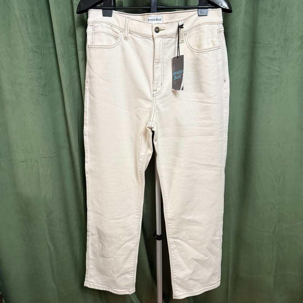 Studio Blue Women's Off-White Wide Leg Jeans - Size 31